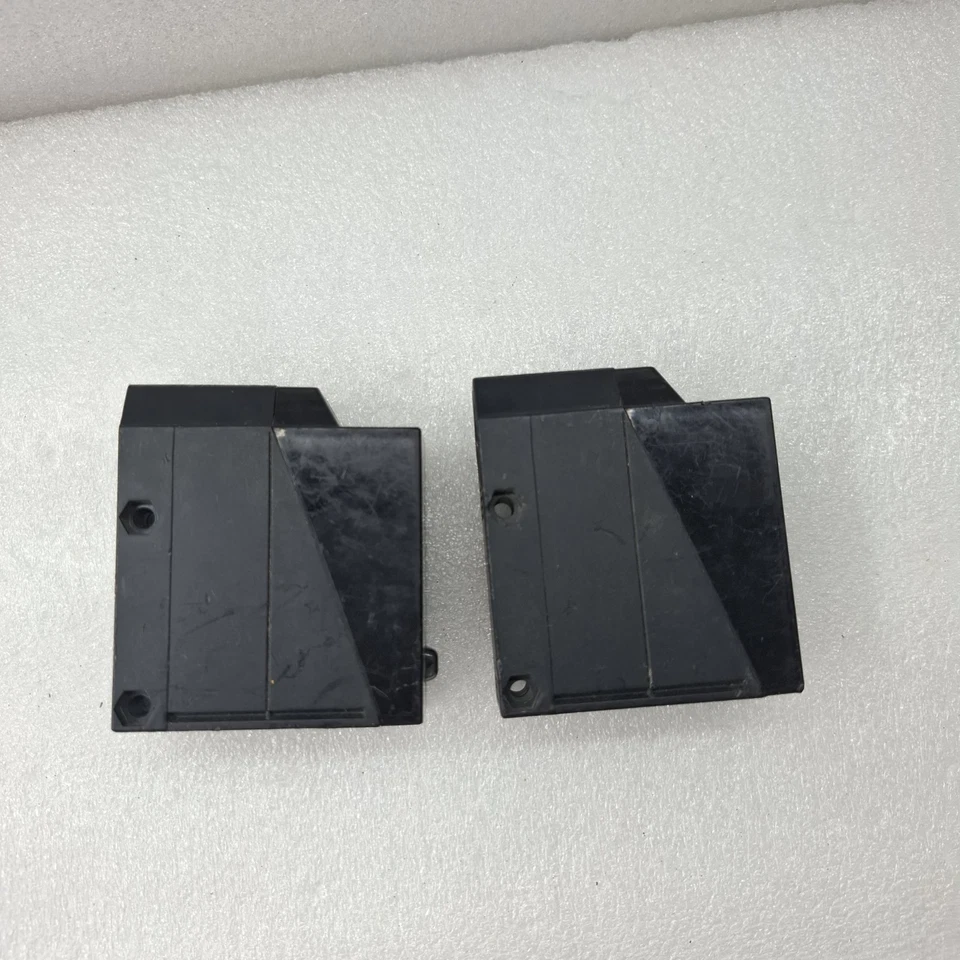 LOT OF 2 PCS OMRON E3JM-R4M4-G SENSOR E3JMR4M4G | For Parts Or Not Work